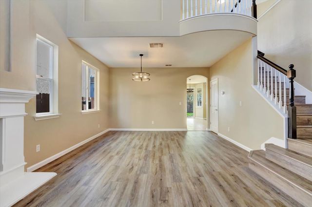 1602 Dorothy Ln, Yuba City, CA 95993