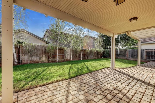 1602 Dorothy Ln, Yuba City, CA 95993