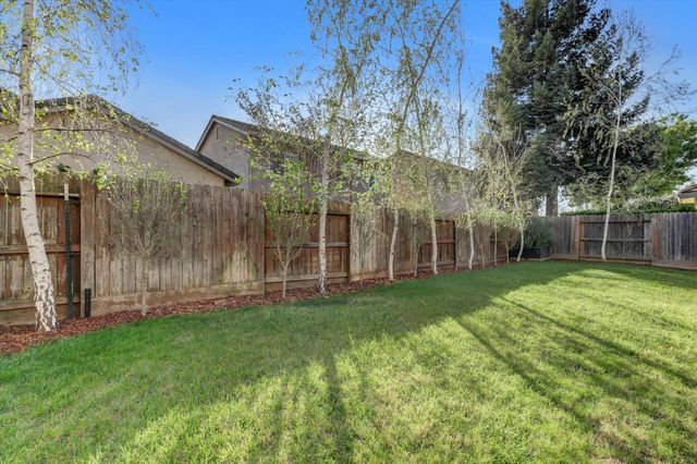 1602 Dorothy Ln, Yuba City, CA 95993