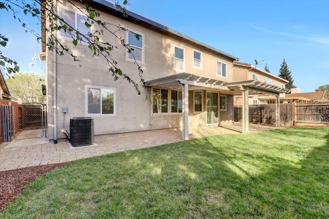 1602 Dorothy Ln, Yuba City, CA 95993