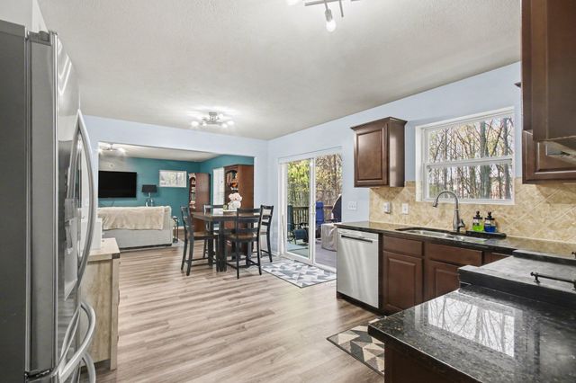 3060 Creek Way Court Se, City Of Kentwood, MI 49512