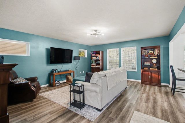 3060 Creek Way Court Se, City Of Kentwood, MI 49512