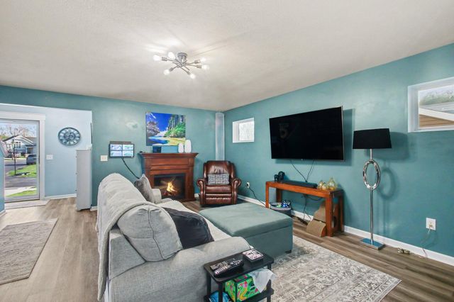 3060 Creek Way Court Se, City Of Kentwood, MI 49512