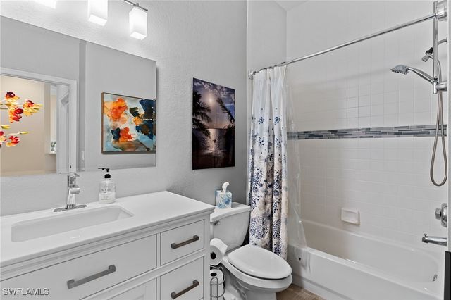 2421 Ravenna BLVD 202, Naples, FL 34109