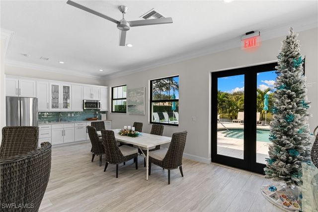 2421 Ravenna BLVD 202, Naples, FL 34109