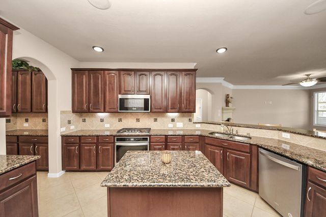 13803 Rose Bay Court, Pearland, TX 77584