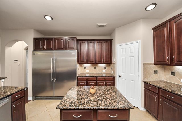 13803 Rose Bay Court, Pearland, TX 77584