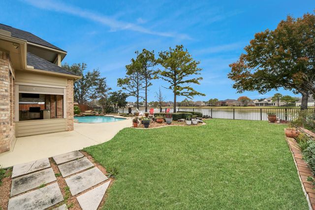 13803 Rose Bay Court, Pearland, TX 77584