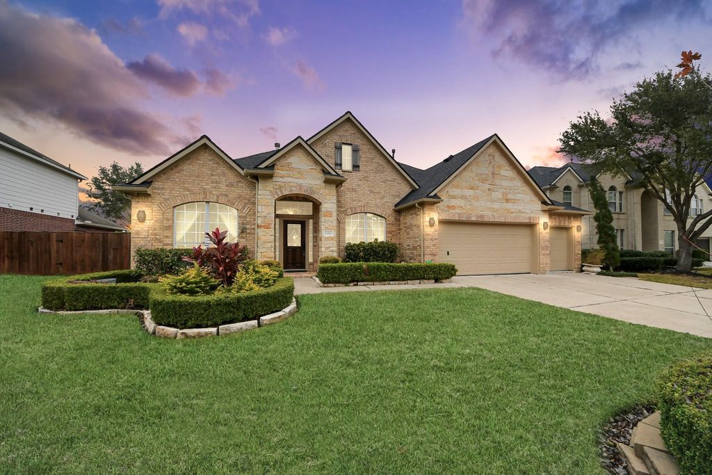 13803 Rose Bay Court, Pearland, TX 77584