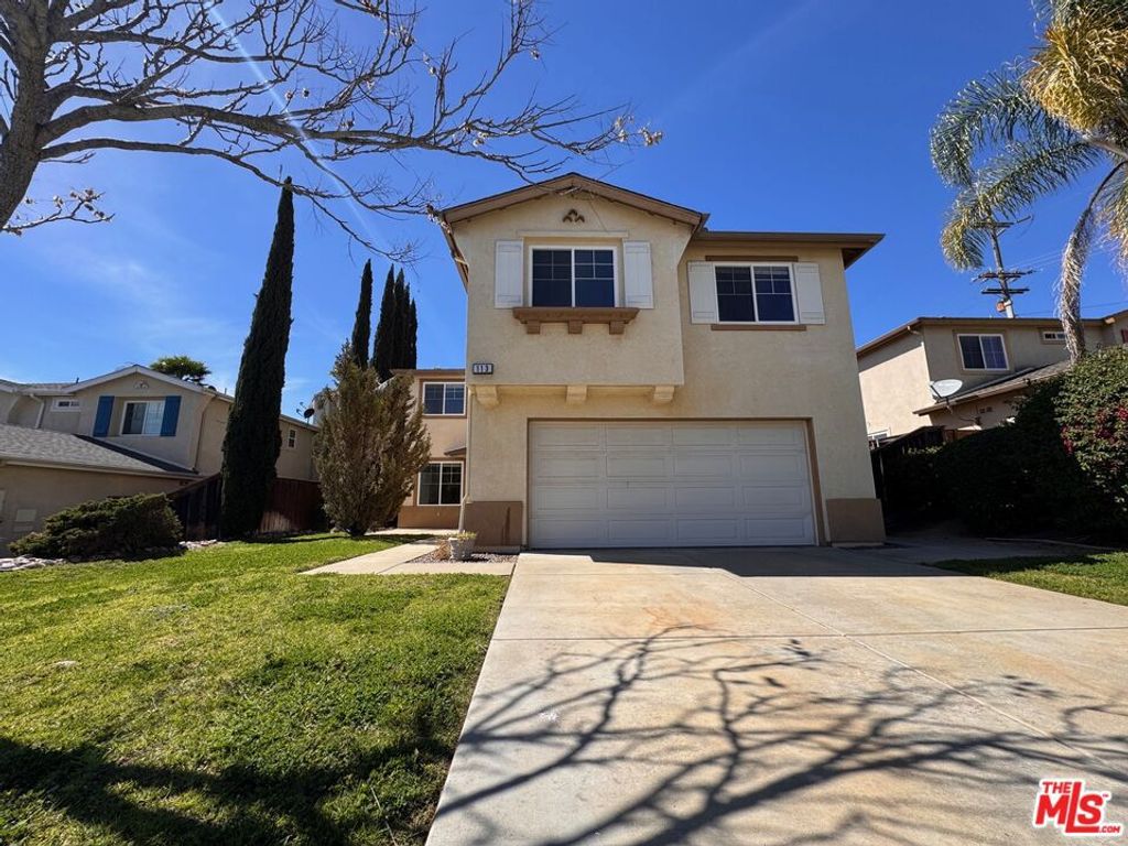 Image 2 of property listing at 113 Gardenside Court, Fallbrook, CA 92028