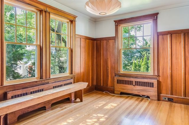 29 Devereaux St, Arlington, MA 02476