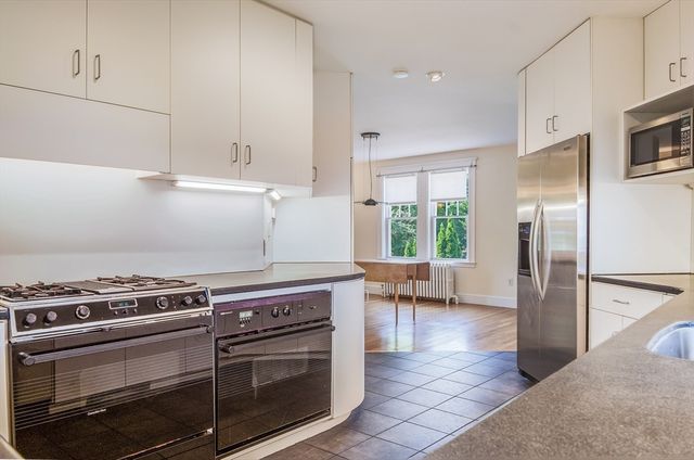 29 Devereaux St, Arlington, MA 02476