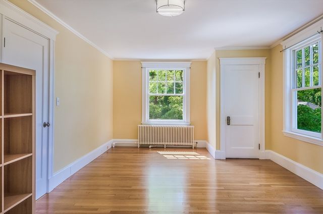 29 Devereaux St, Arlington, MA 02476