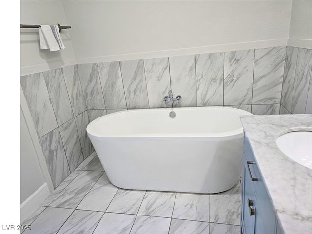 4525 Dean Martin Drive 503, Las Vegas, NV 89103