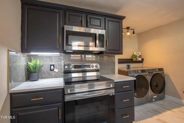 416 Randolph Street, Bristol, VA 24201