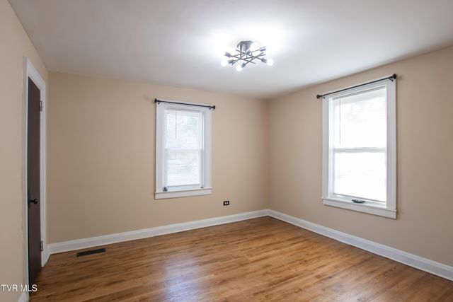 416 Randolph Street, Bristol, VA 24201