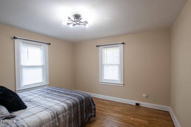 416 Randolph Street, Bristol, VA 24201