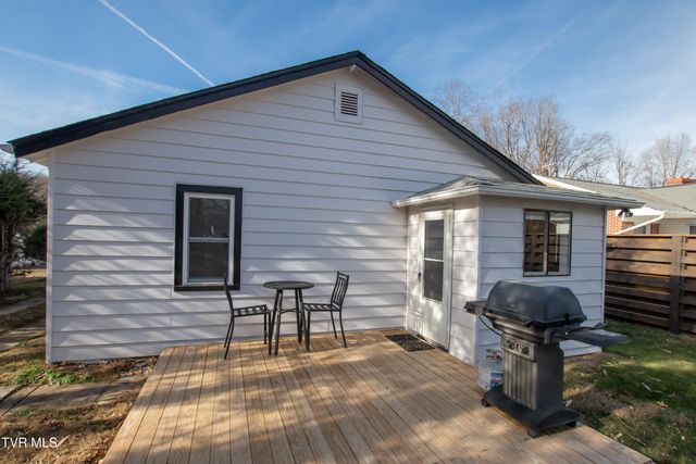 416 Randolph Street, Bristol, VA 24201