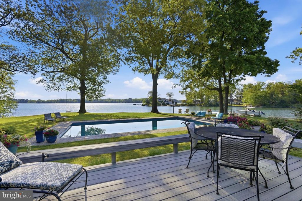 Image 1 of property listing at 416 COVE RD, Queenstown, MD 21658