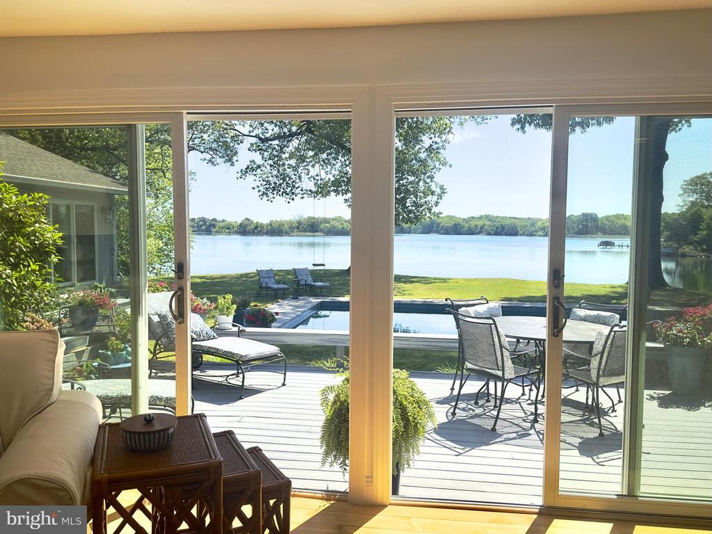 Image 15 of property listing at 416 COVE RD, Queenstown, MD 21658