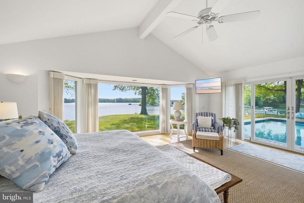 Image 20 of property listing at 416 COVE RD, Queenstown, MD 21658