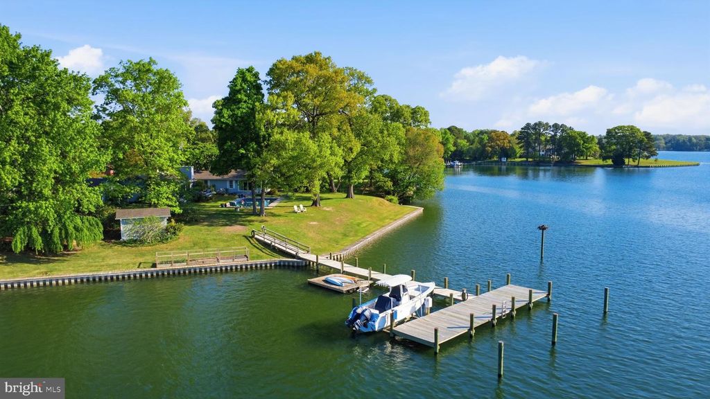 Image 40 of property listing at 416 COVE RD, Queenstown, MD 21658