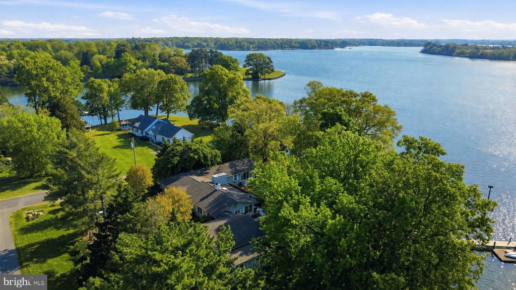 Image 44 of property listing at 416 COVE RD, Queenstown, MD 21658