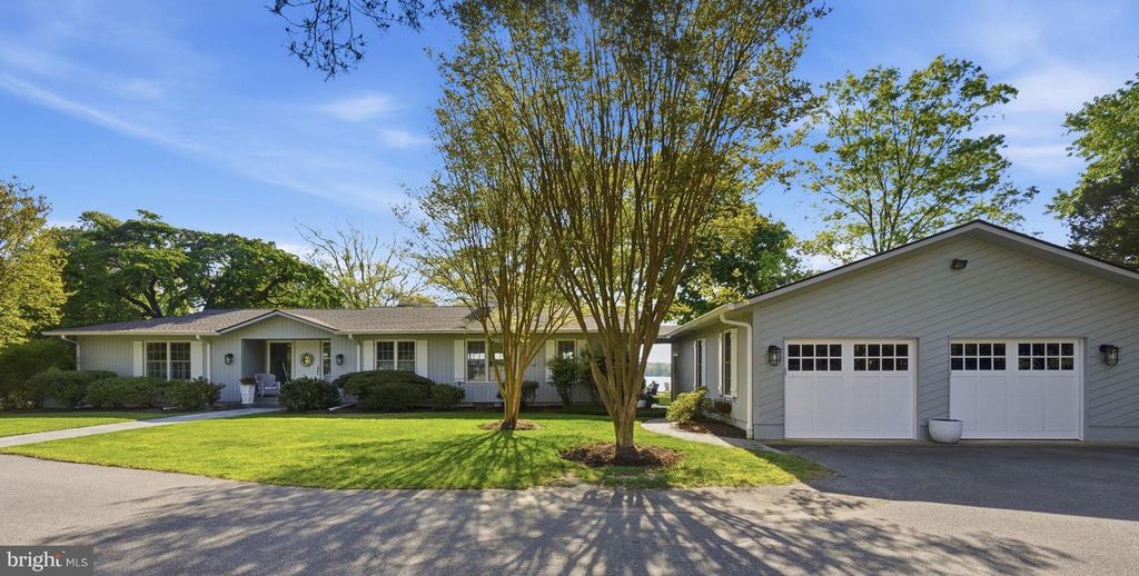 Image 7 of property listing at 416 COVE RD, Queenstown, MD 21658