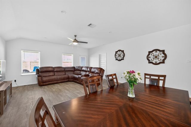 7411 Canyon Stream St, Richmond, TX 77469