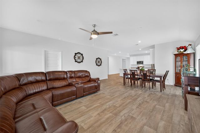 7411 Canyon Stream St, Richmond, TX 77469