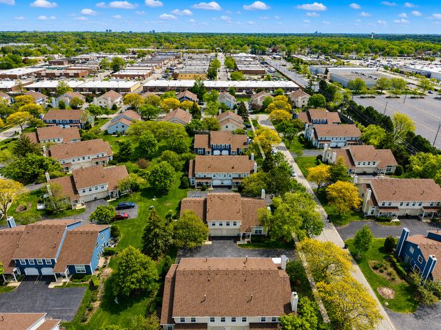 250 Acorn Drive, Streamwood, IL 60107
