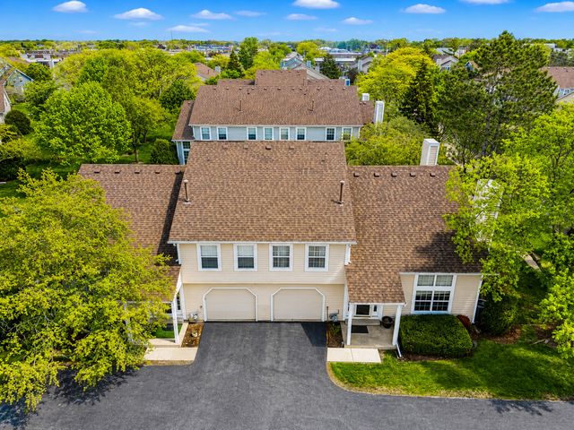 250 Acorn Drive, Streamwood, IL 60107