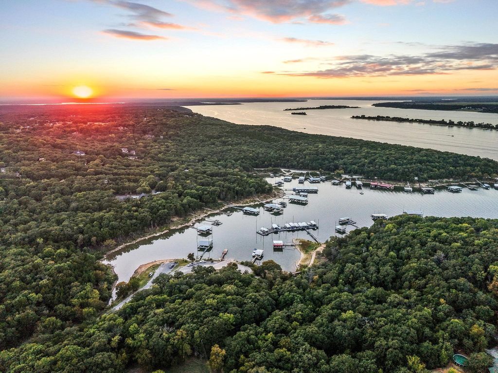 207 Wales Drive, Pottsboro, TX 75076