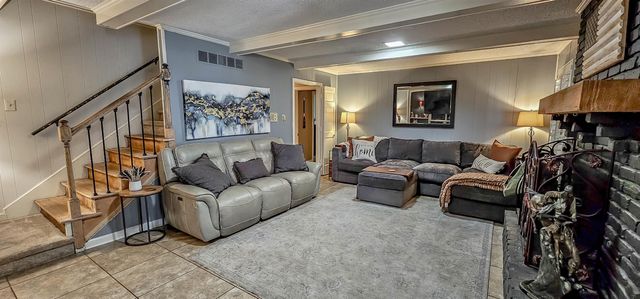2254 KIRBY PKY, Memphis, TN 38119