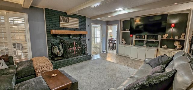 2254 KIRBY PKY, Memphis, TN 38119