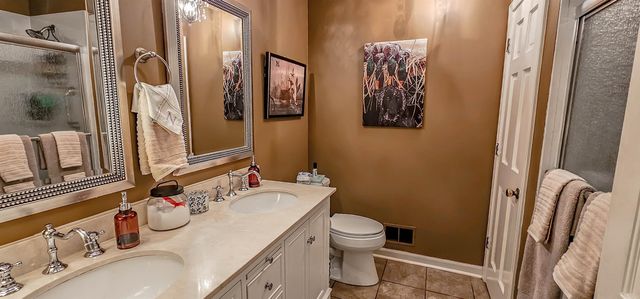2254 KIRBY PKY, Memphis, TN 38119