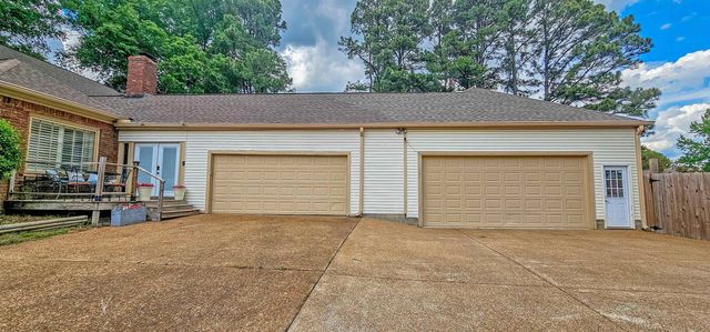 2254 KIRBY PKY, Memphis, TN 38119