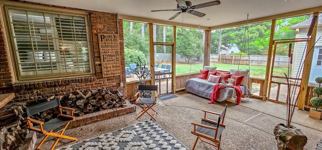 2254 KIRBY PKY, Memphis, TN 38119