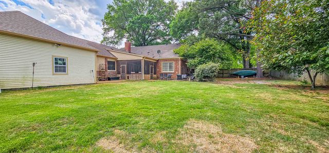2254 KIRBY PKY, Memphis, TN 38119