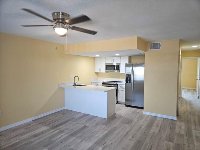350 73RD AVENUE 4, St Pete Beach, FL 33706