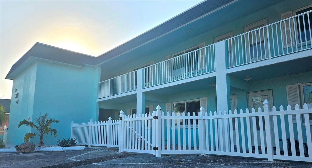 350 73RD AVENUE 4, St Pete Beach, FL 33706