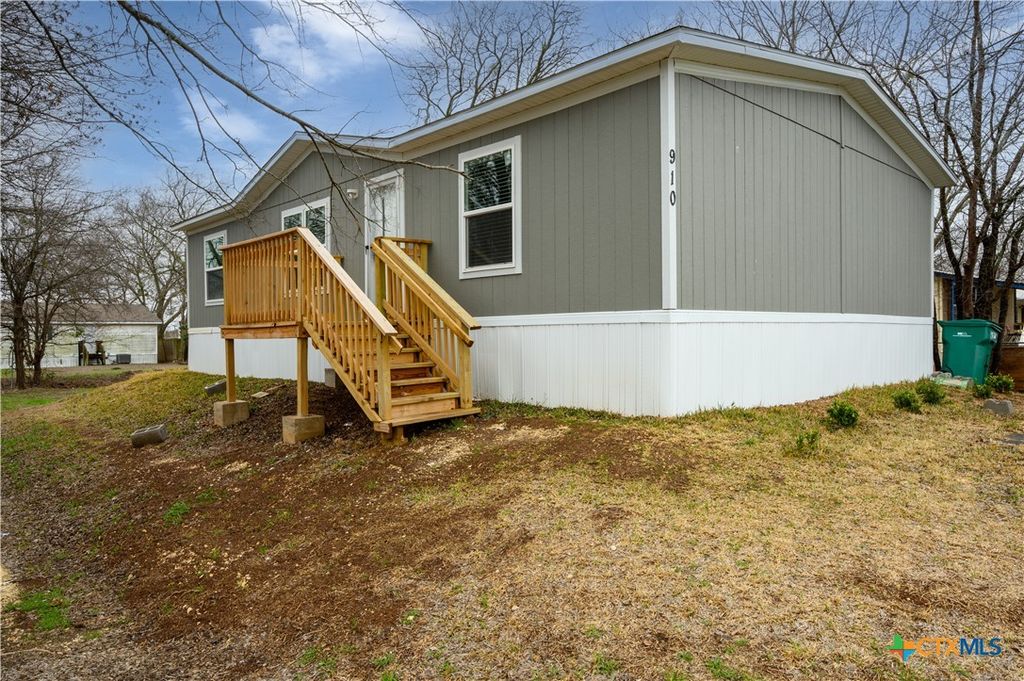 910 Ashwood Drive, Harker Heights, TX 76548