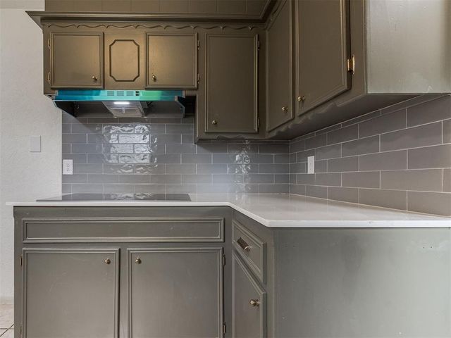 3220 Hilltop Road, Midwest City, OK 73110