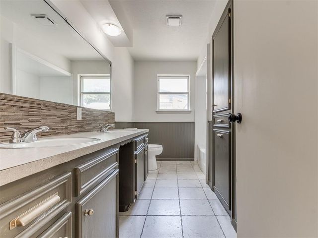 3220 Hilltop Road, Midwest City, OK 73110