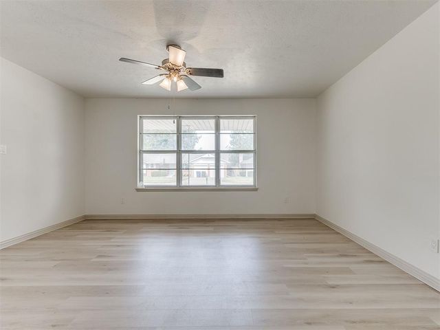 3220 Hilltop Road, Midwest City, OK 73110