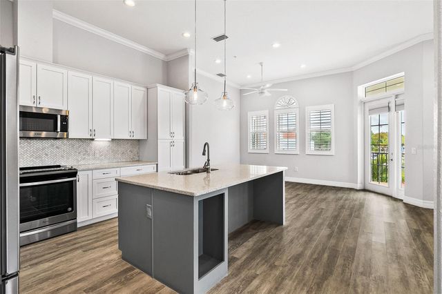 212 MILAN AVENUE W 1, Venice, FL 34285