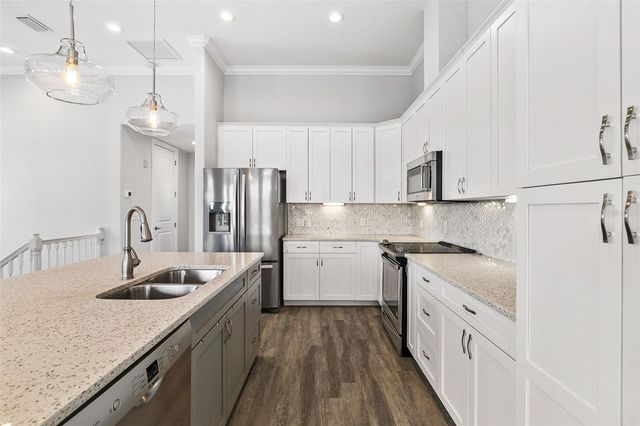 212 MILAN AVENUE W 1, Venice, FL 34285