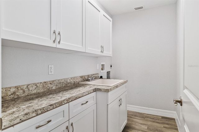 212 MILAN AVENUE W 1, Venice, FL 34285