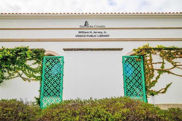 212 MILAN AVENUE W 1, Venice, FL 34285