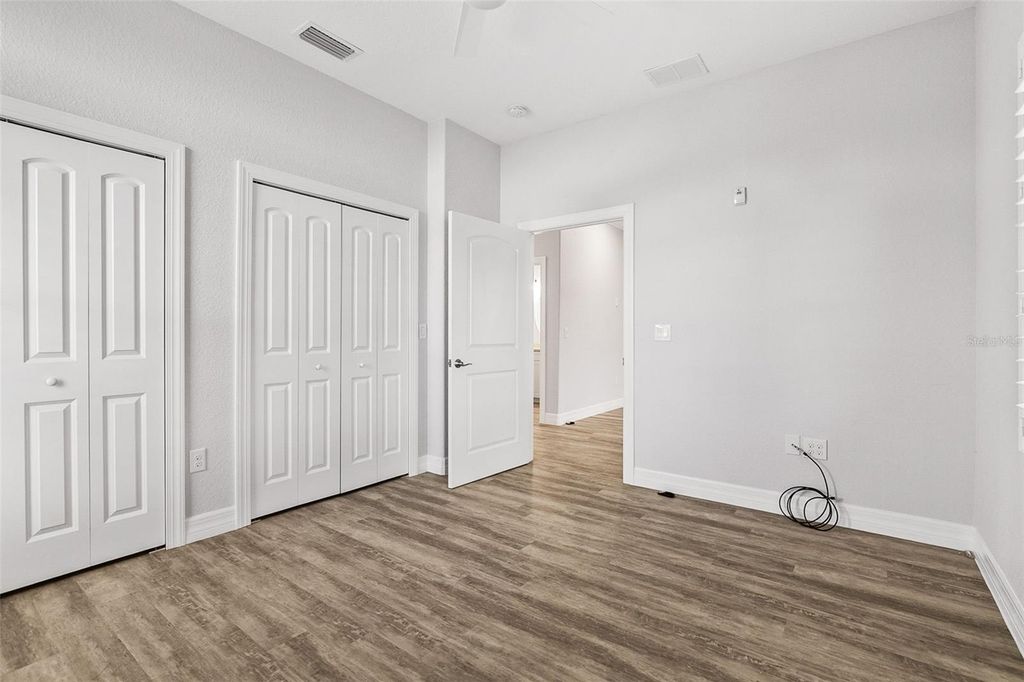 Image 22 of property listing at 212 MILAN AVENUE W 1, Venice, FL 34285